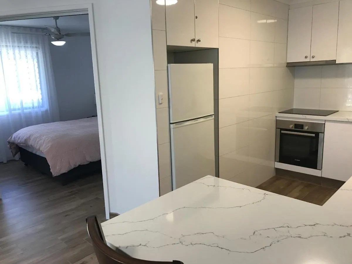 Apartahotel Byron Beach Flats 4*