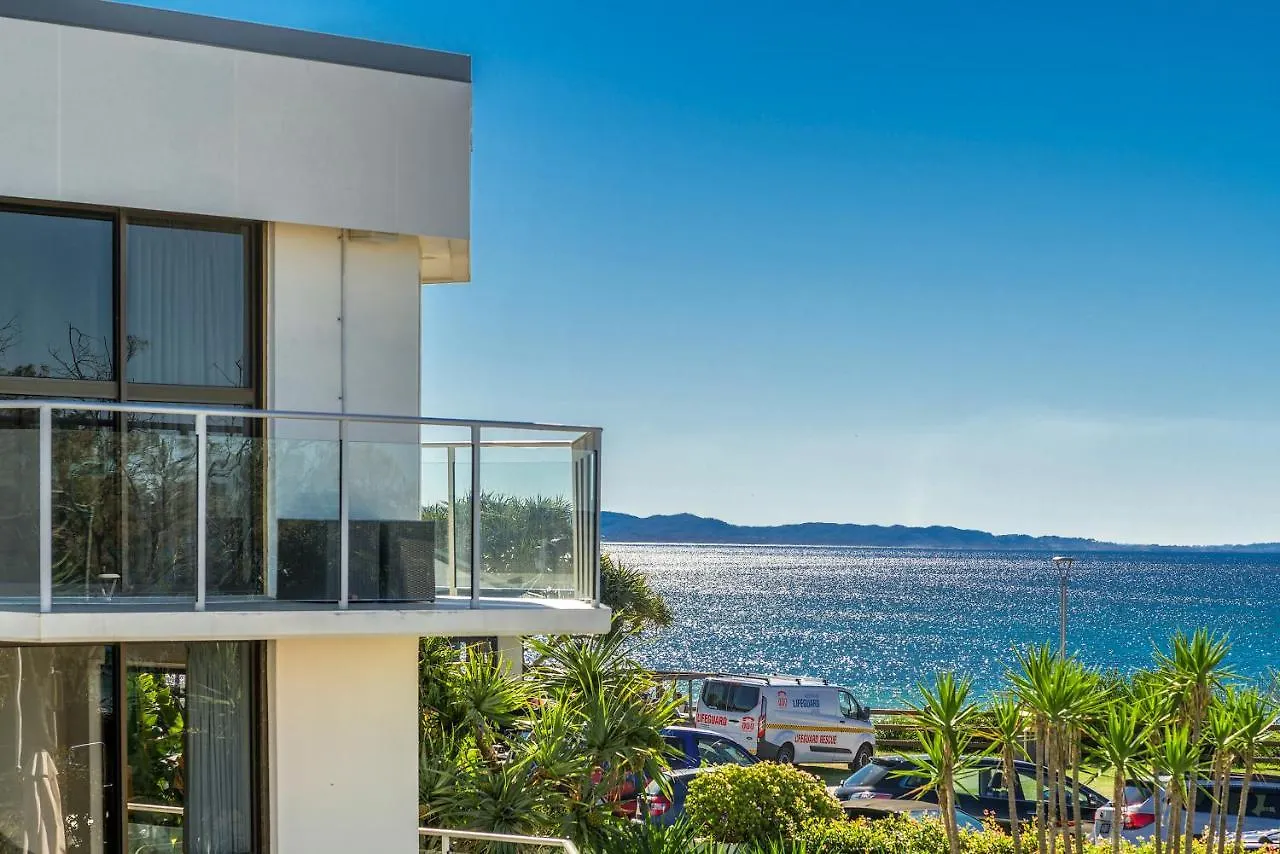 Bayview Beachfront Apartments, In Town Right On The 4* خليج بيرون