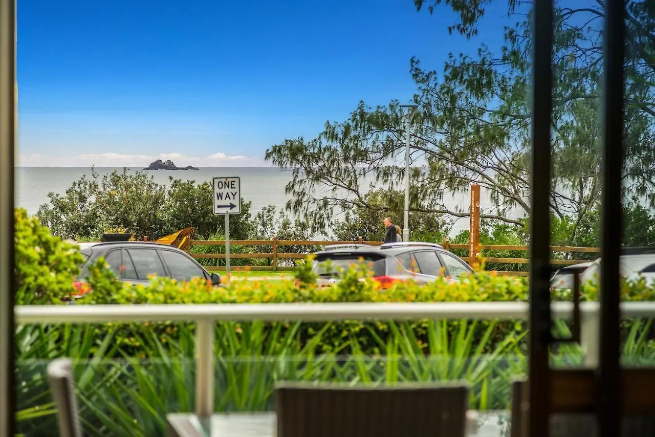 شقة فندقية Bayview Beachfront Apartments, In Town Right On The