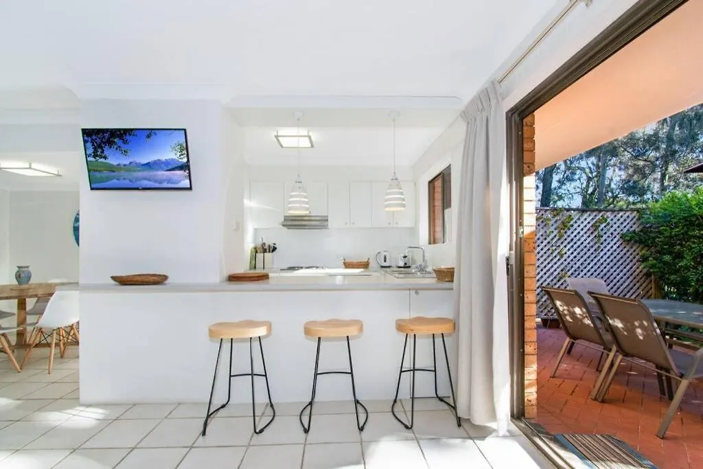- Kipling 4 - 4/15 Kipling Street