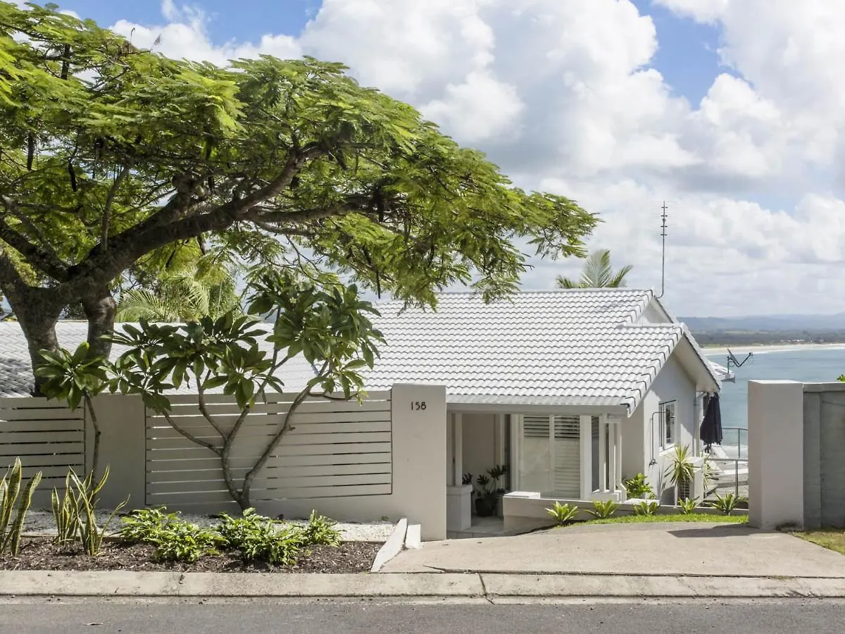 Sway - Stunning 5 Bedroom House With Pool Ferienhaus