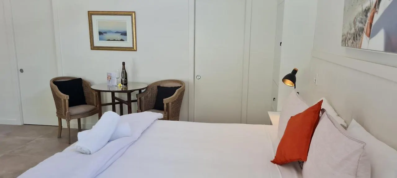 Byron Palms & - Adults Only Bed and Breakfast 4*
