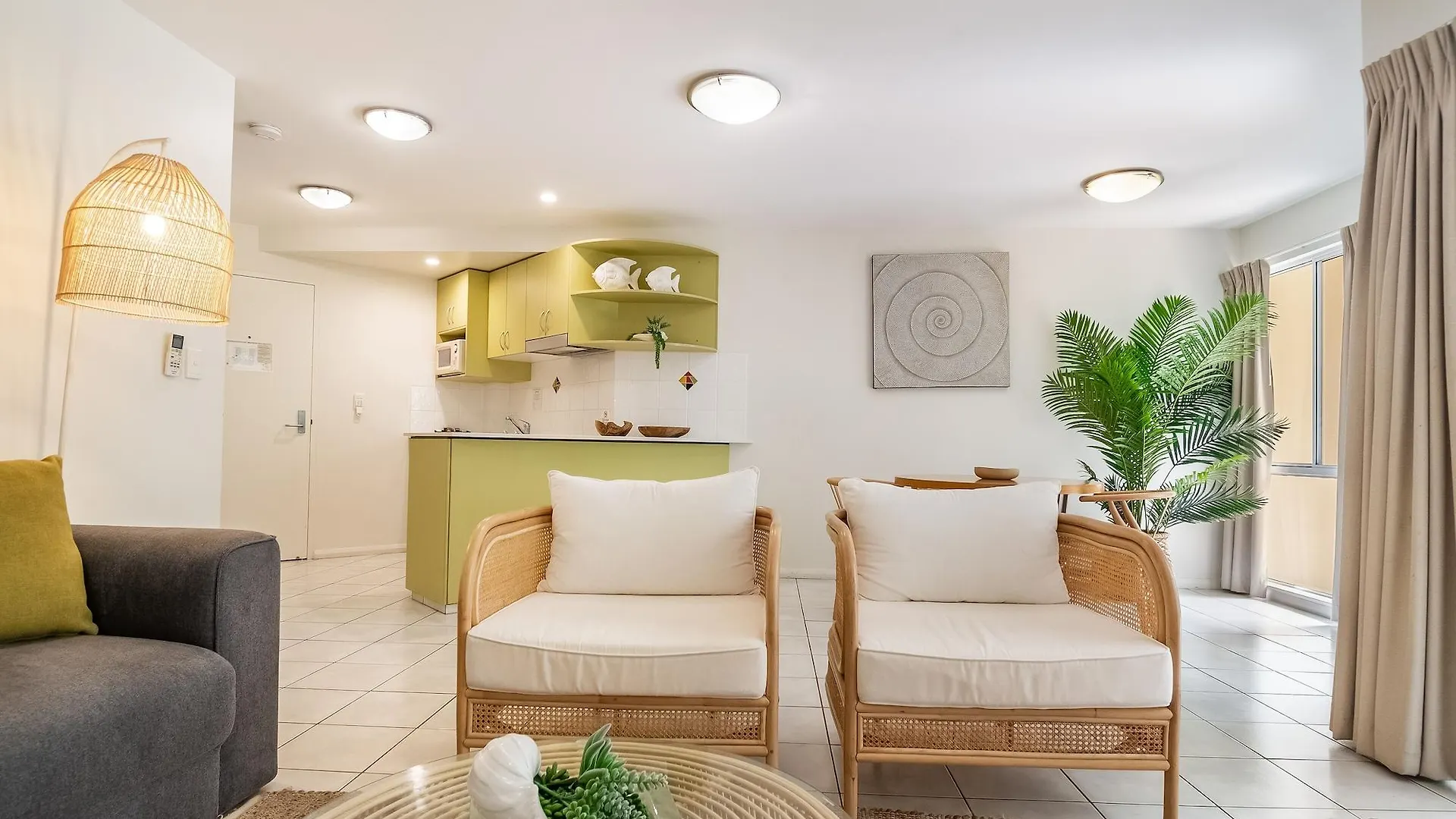 Aparthotel Eco 4*