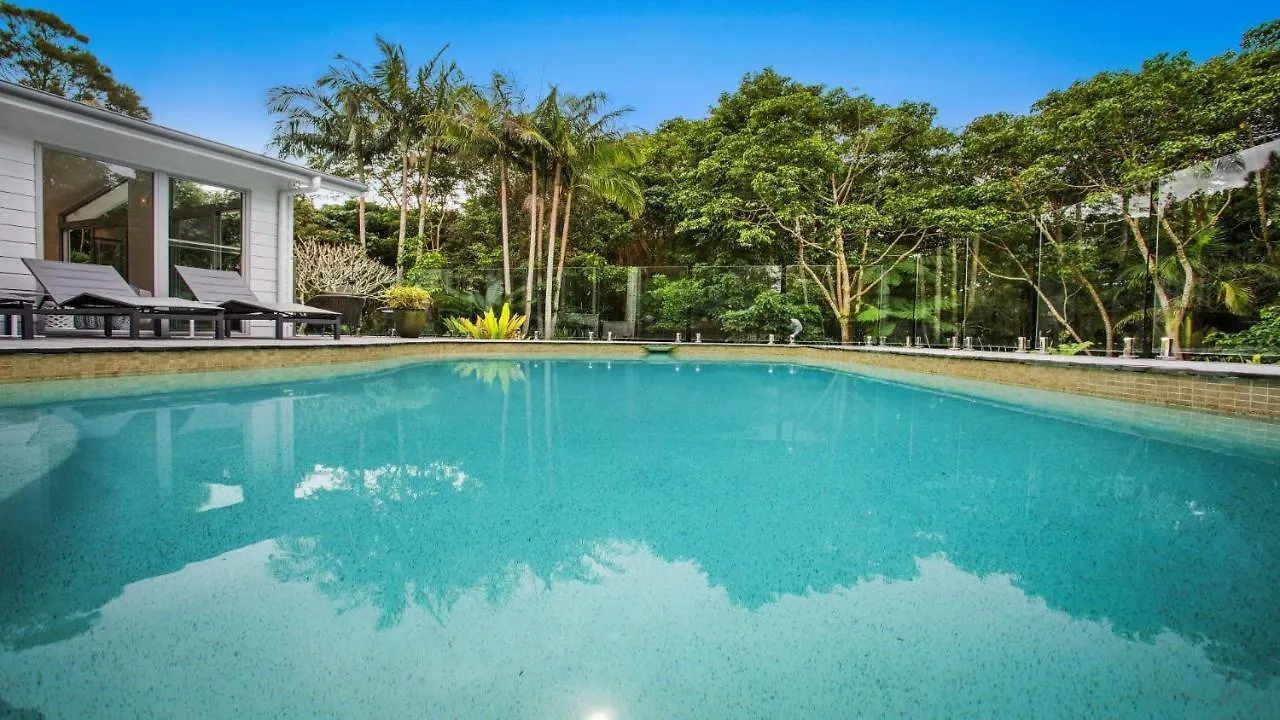 Tranquil Oasis - Walking Distance To Beaches