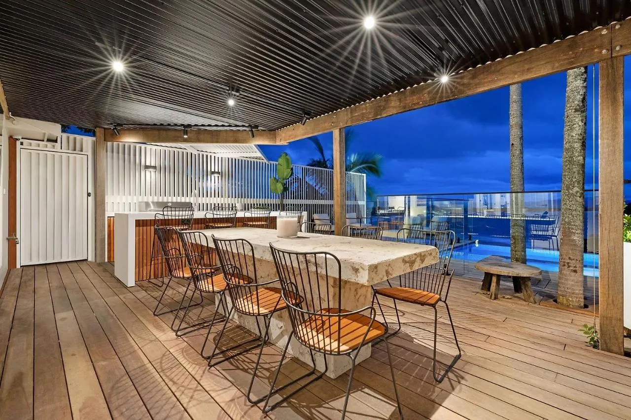 Sway - Stunning 5 Bedroom House With Pool Ferienhaus
