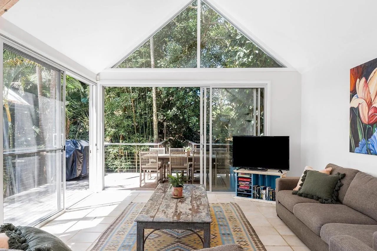 12 Childe Street, - Absolute Belongil Summerhouse Byron Bay