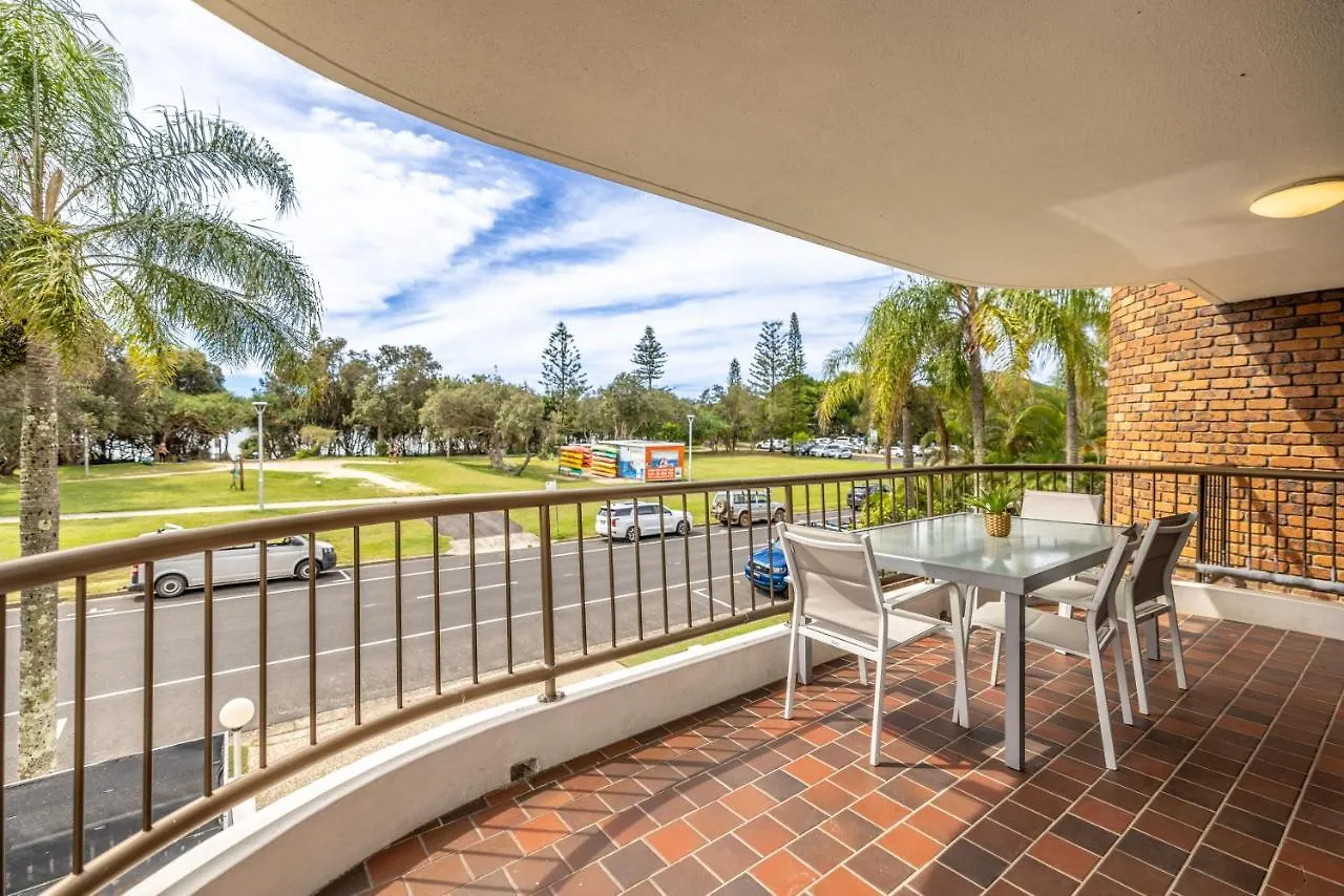 Coastal Sol -right On Clarkes Beach! Apartamento Byron Bay