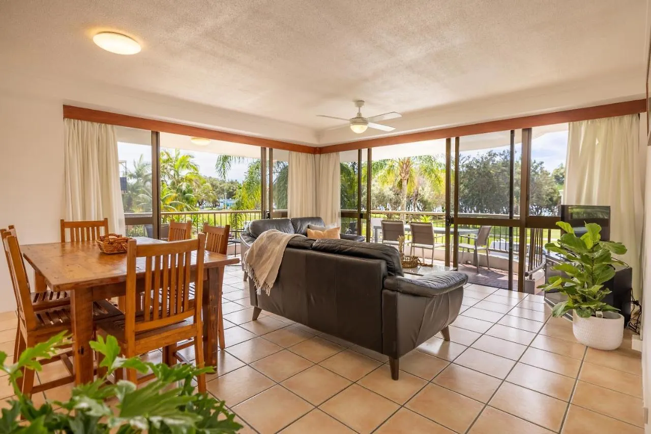 Coastal Sol -right On Clarkes Beach! * Byron Bay