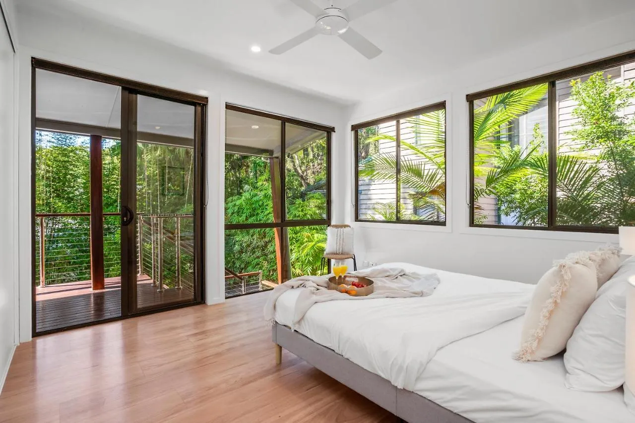 Ferienhaus Light Filled Modern Specious Home, Pet Friendly In A Beautiful Area Of Byron Bay, Short Stroll To Town