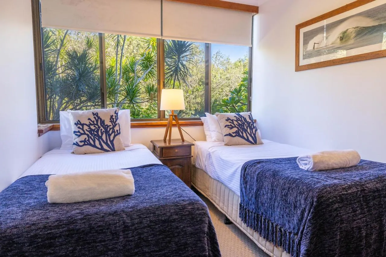 Coastal Sol -right On Clarkes Beach! Apartamento