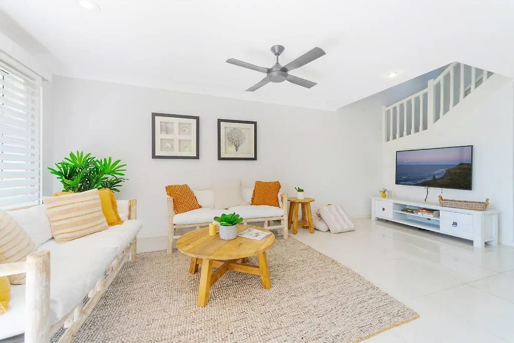 Fuller Holidays - Tradewinds - Unit 1, 2 Kipling St,