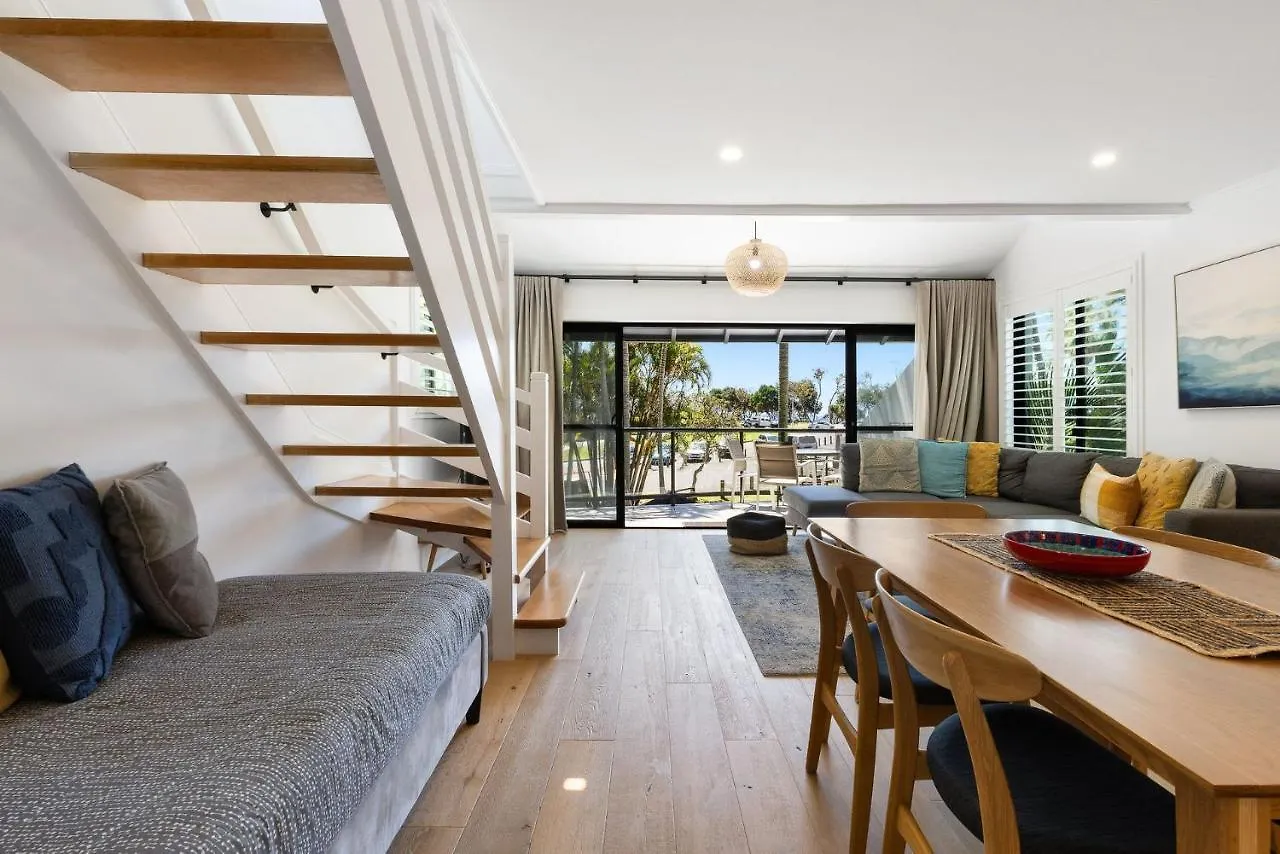 Appartement Beachfront Townhouse 7 *