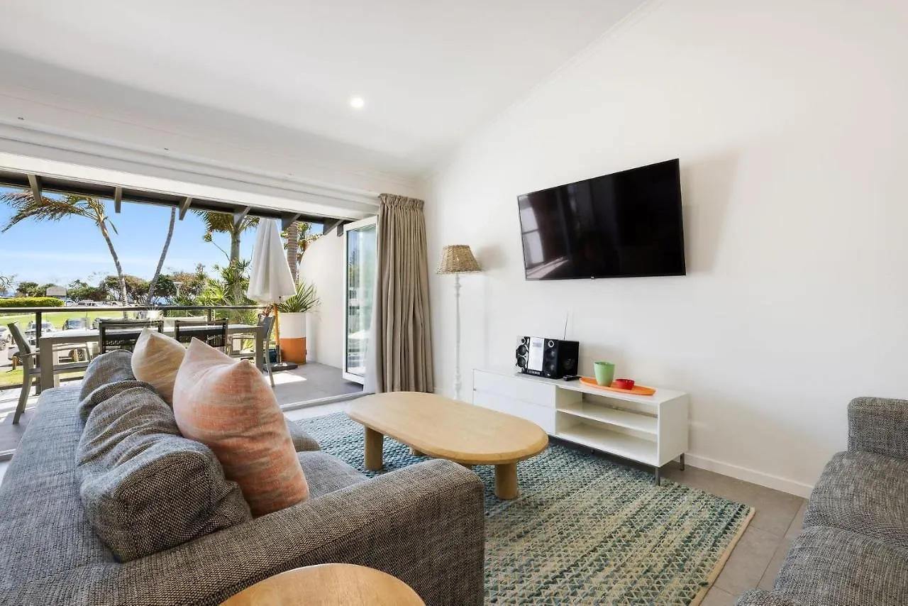 Beachfront Penthouse 9