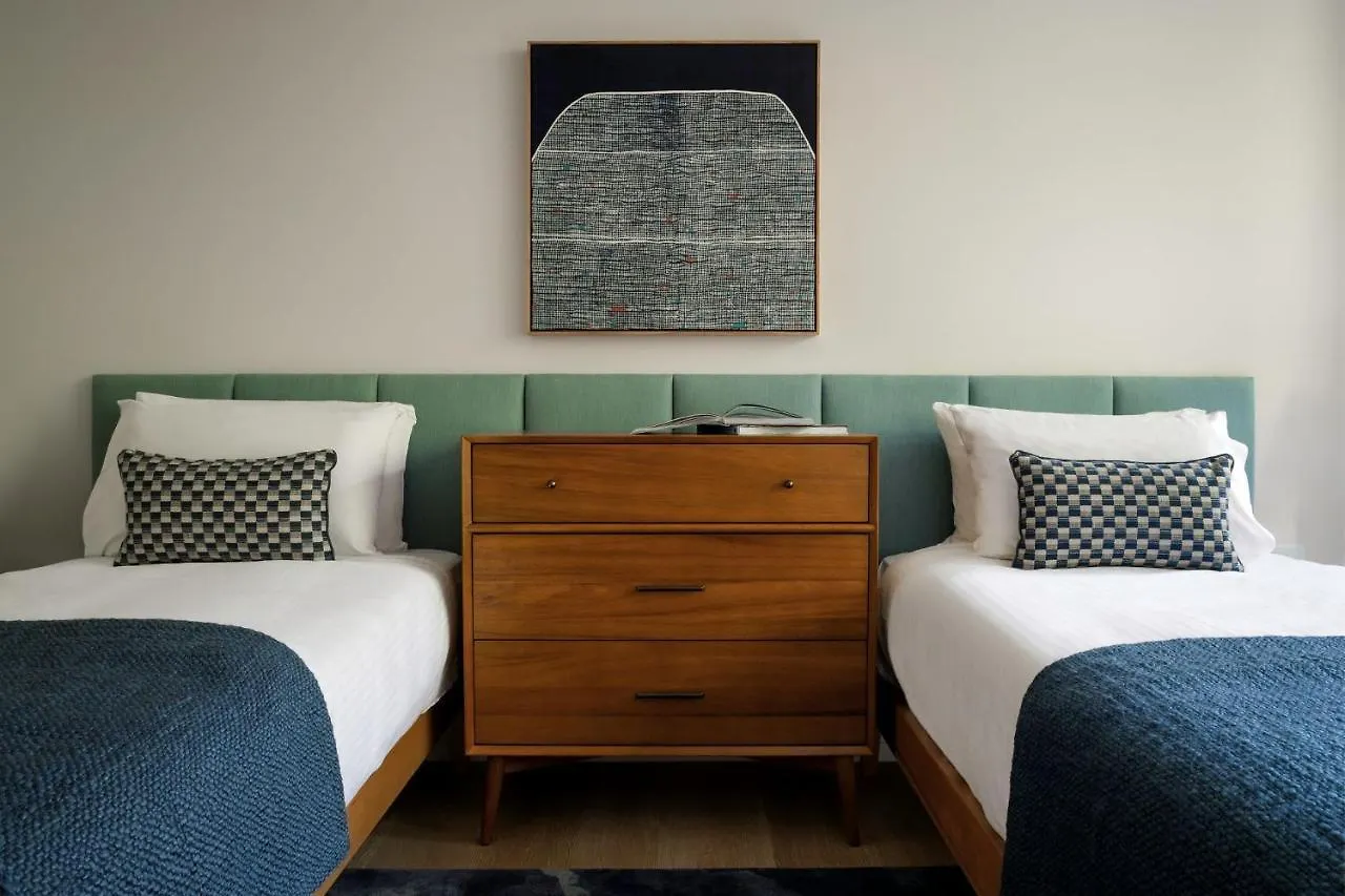 Moonrise & Starfall - Twin Wategos Luxury Retreats *