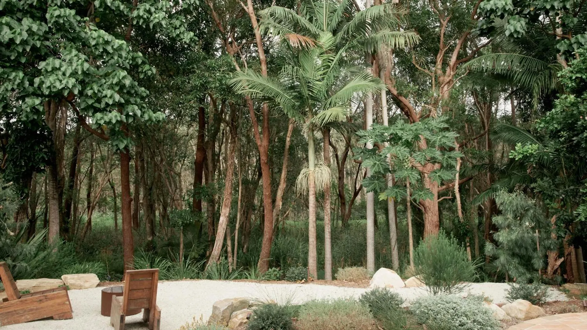 Byron Sanctuary バイロンベイ