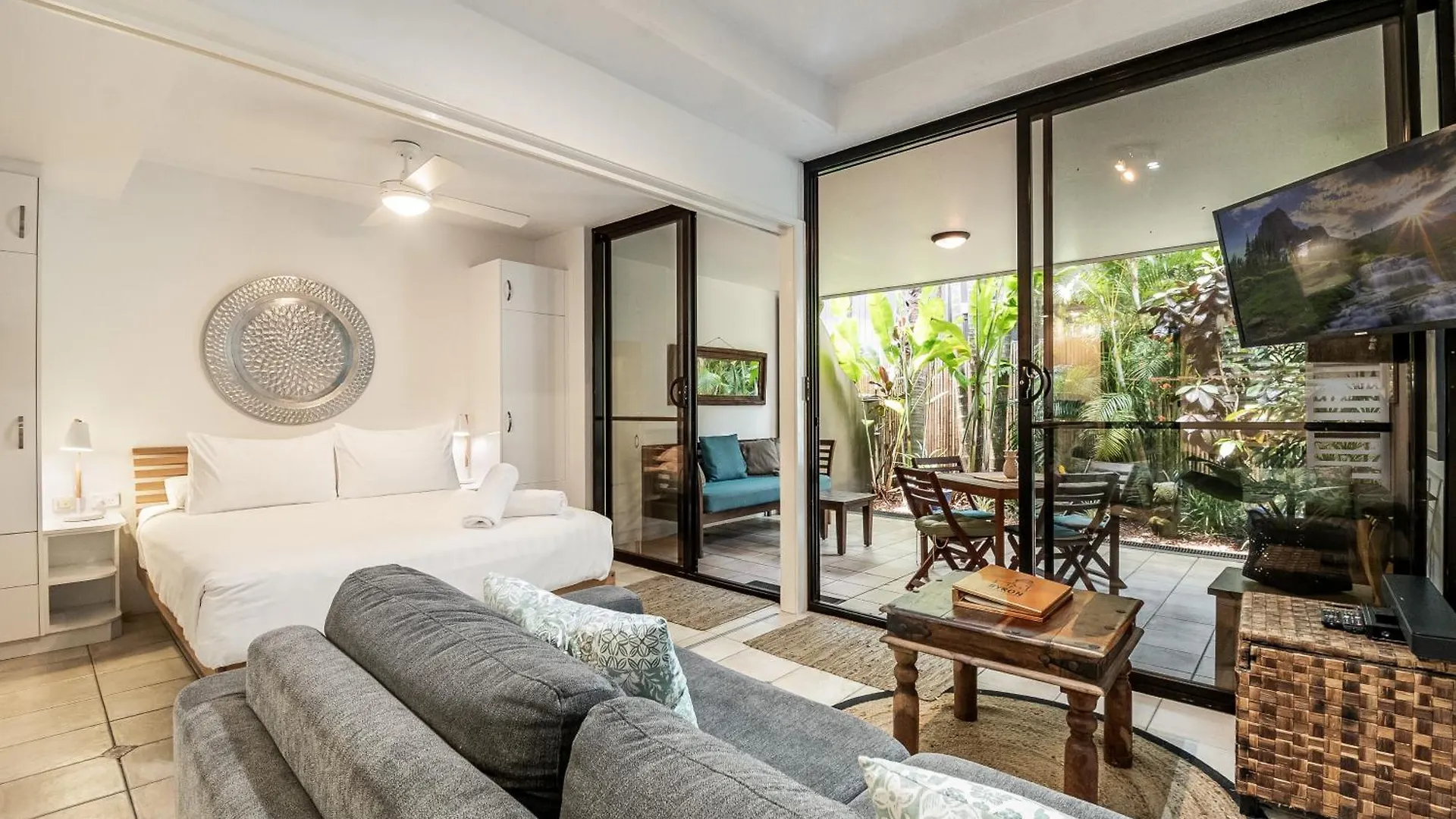 Julians Apart-hotel Byron Bay
