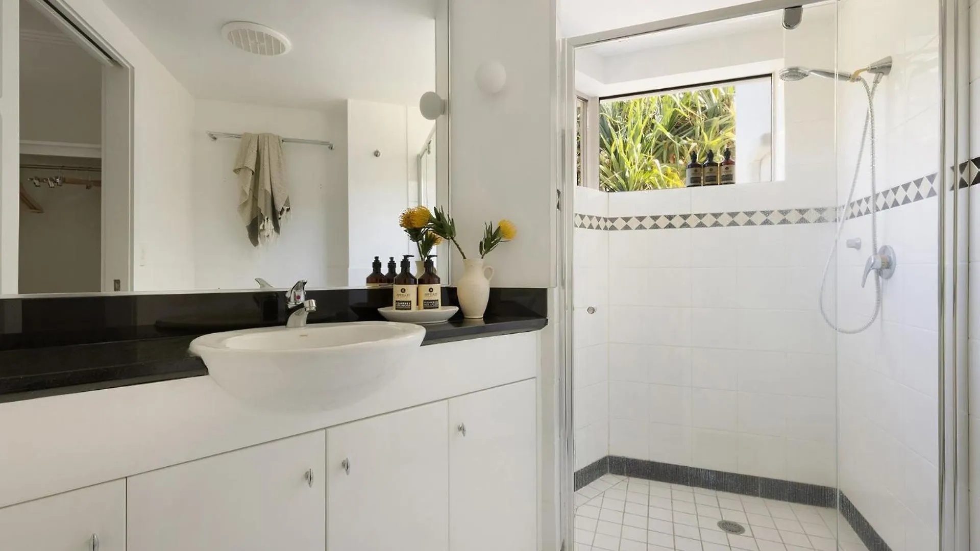 דירה Oceanfront Byron Palms - 2 Bedroom Main ביירון ביי