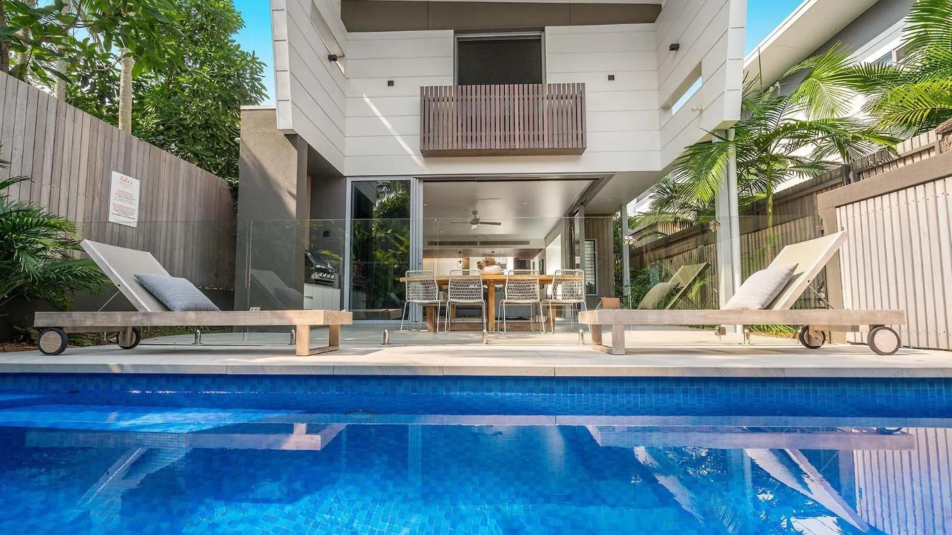 بيت للعطل Kokos House 2 - Belongil Pad With Pool