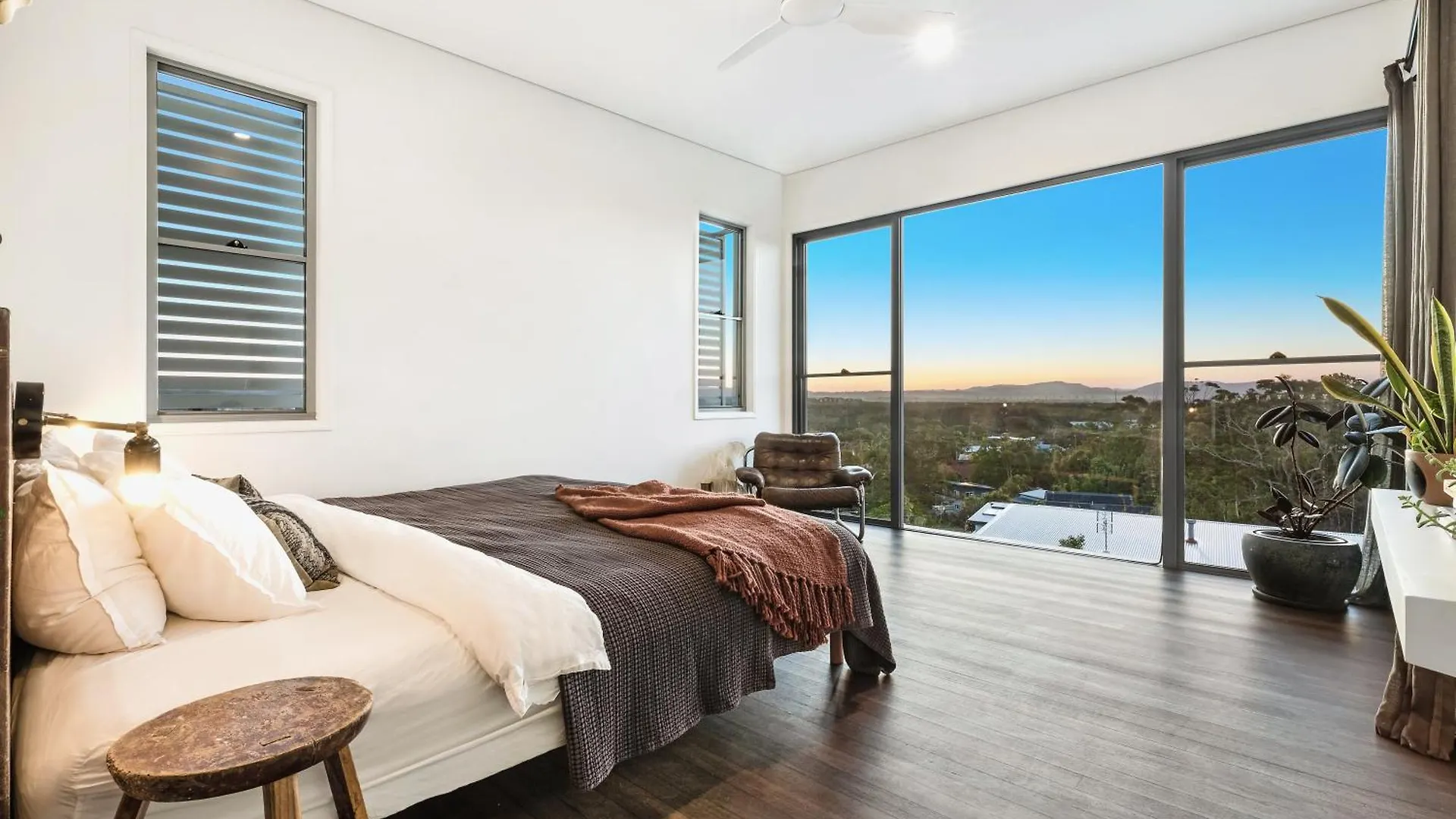 Sanctuary Spaces - Sundowner * Byron Bay
