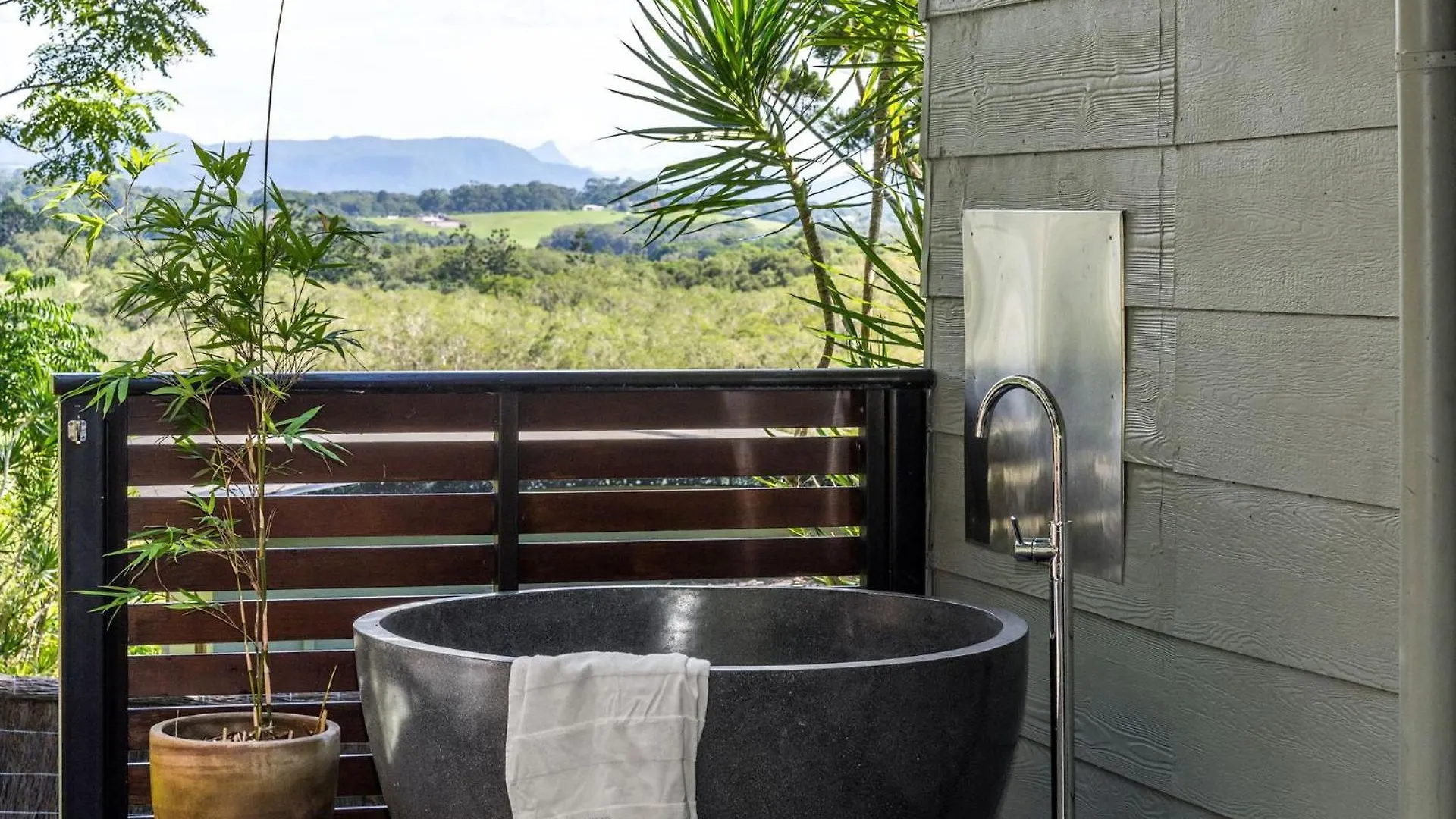 Cape Byron Retreat Estate *