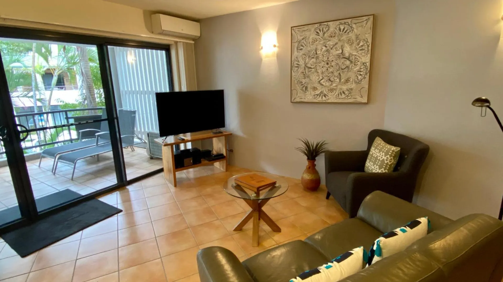 Byron Quarter Ξενοδοχείο με διαμερίσματα 4*