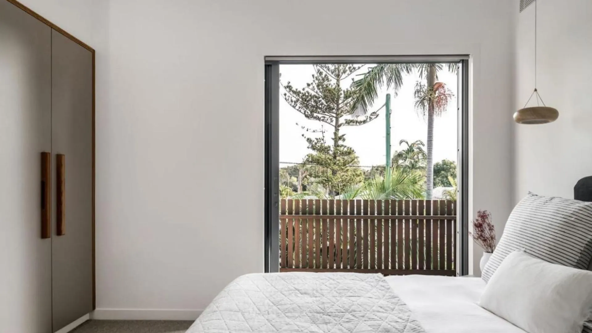 Kokos House 1 - Beachside Luxury With Pool