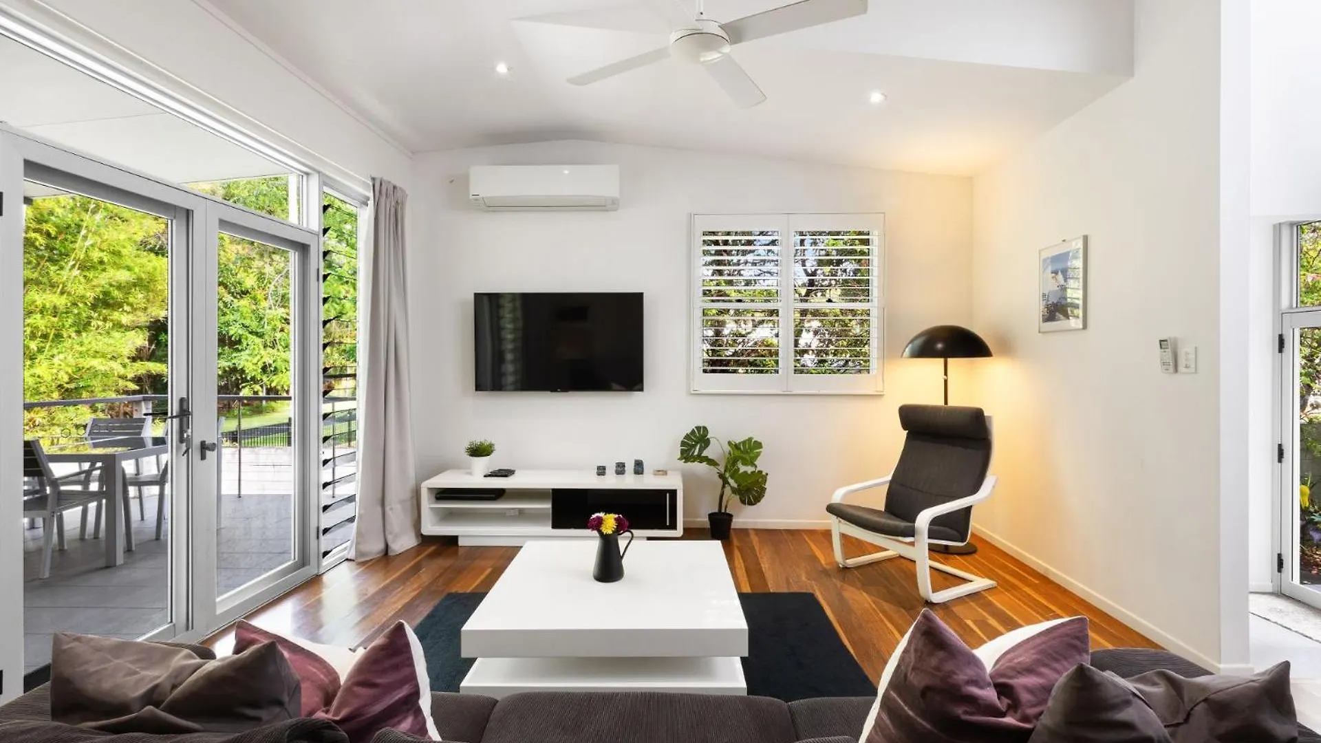 Lane By The Bay - Centrally Located 2 Bed Modern Townhouse バイロンベイ