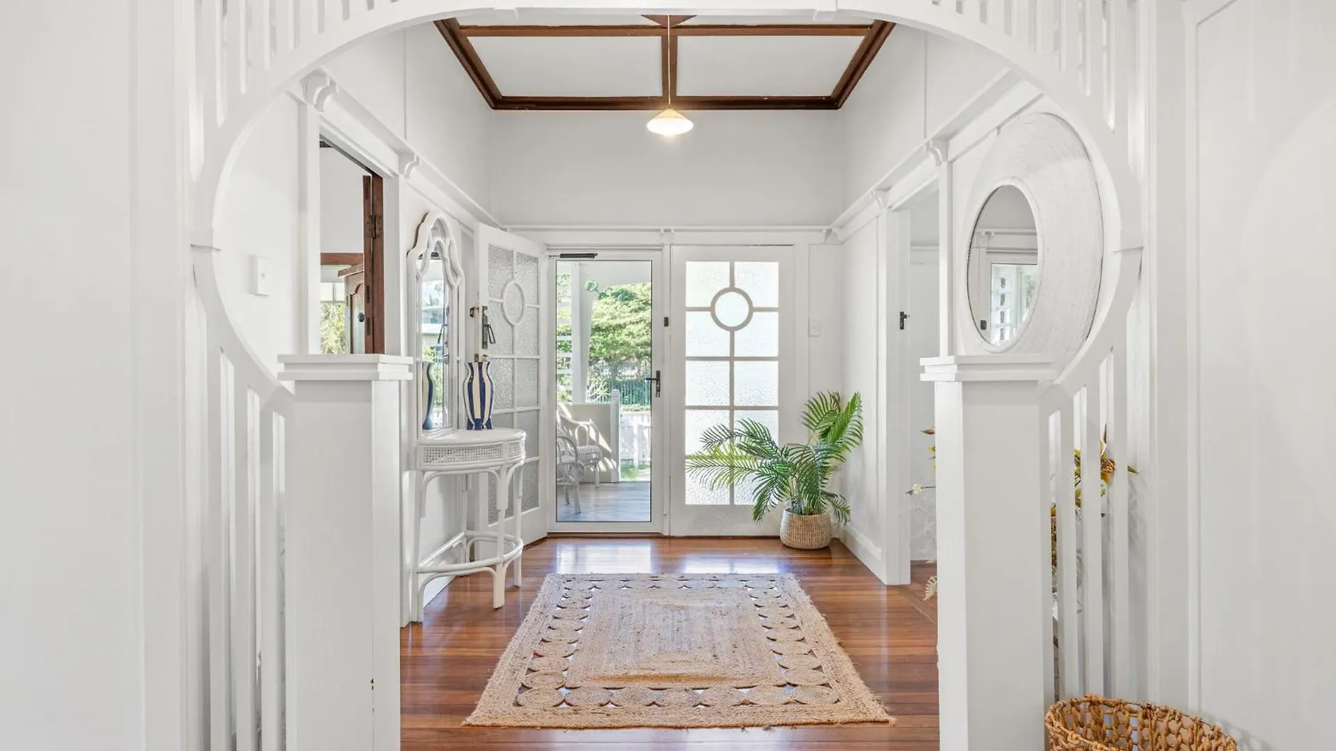 21 Carlyle Street - * Byron Bay