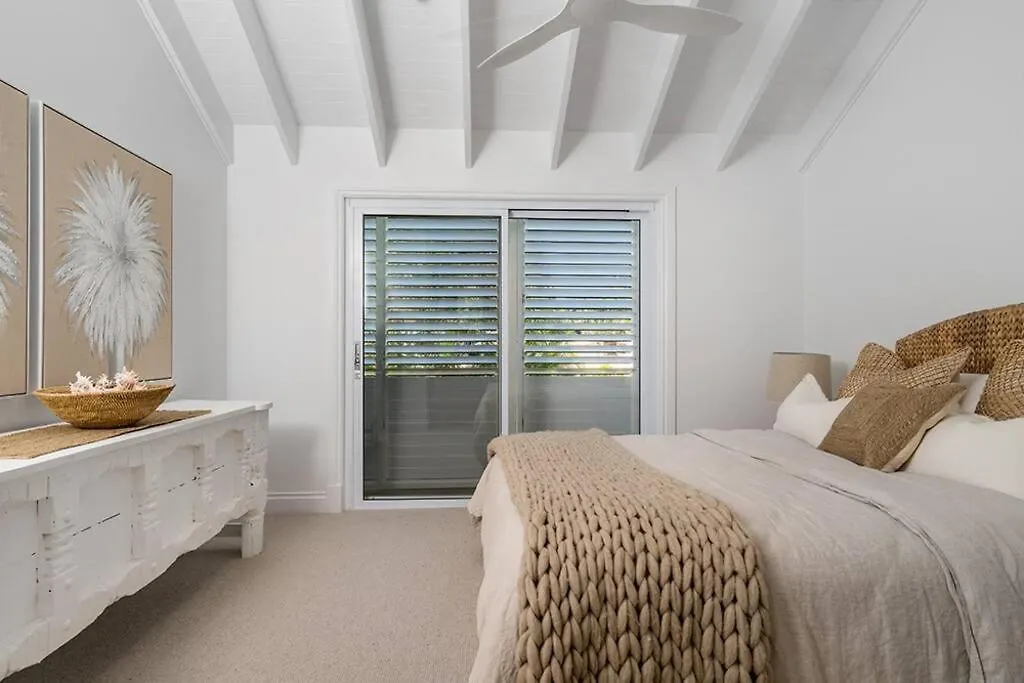 Fuller Holidays - Belongil Sunset - Giaour Street, Belongil