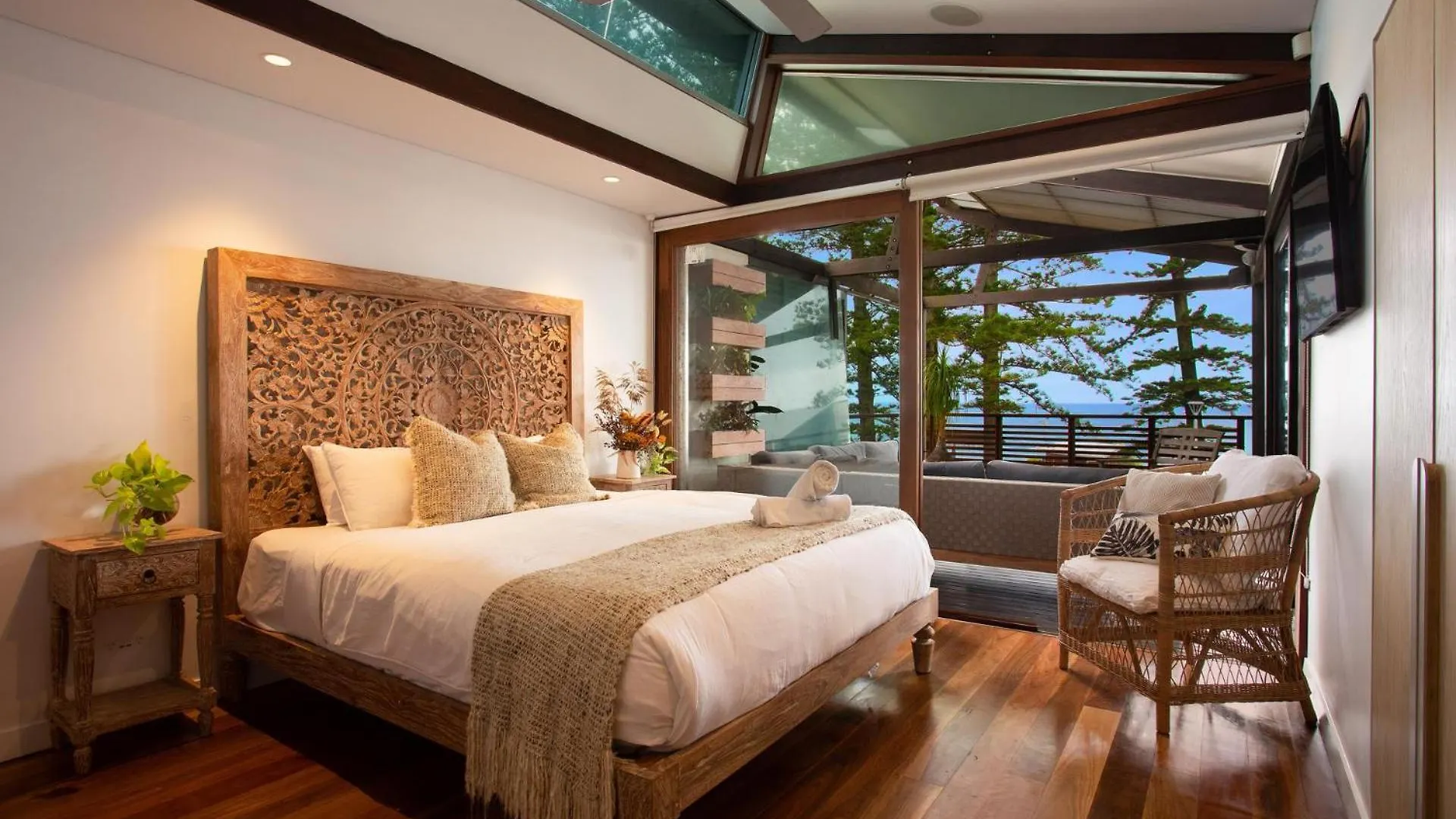 Luxury On The Bay - 2 X 3 Bedroom *