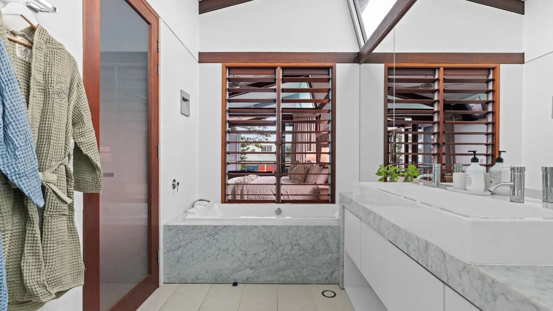 Luxury On The Bay - 2 X 3 Bedroom バイロンベイ
