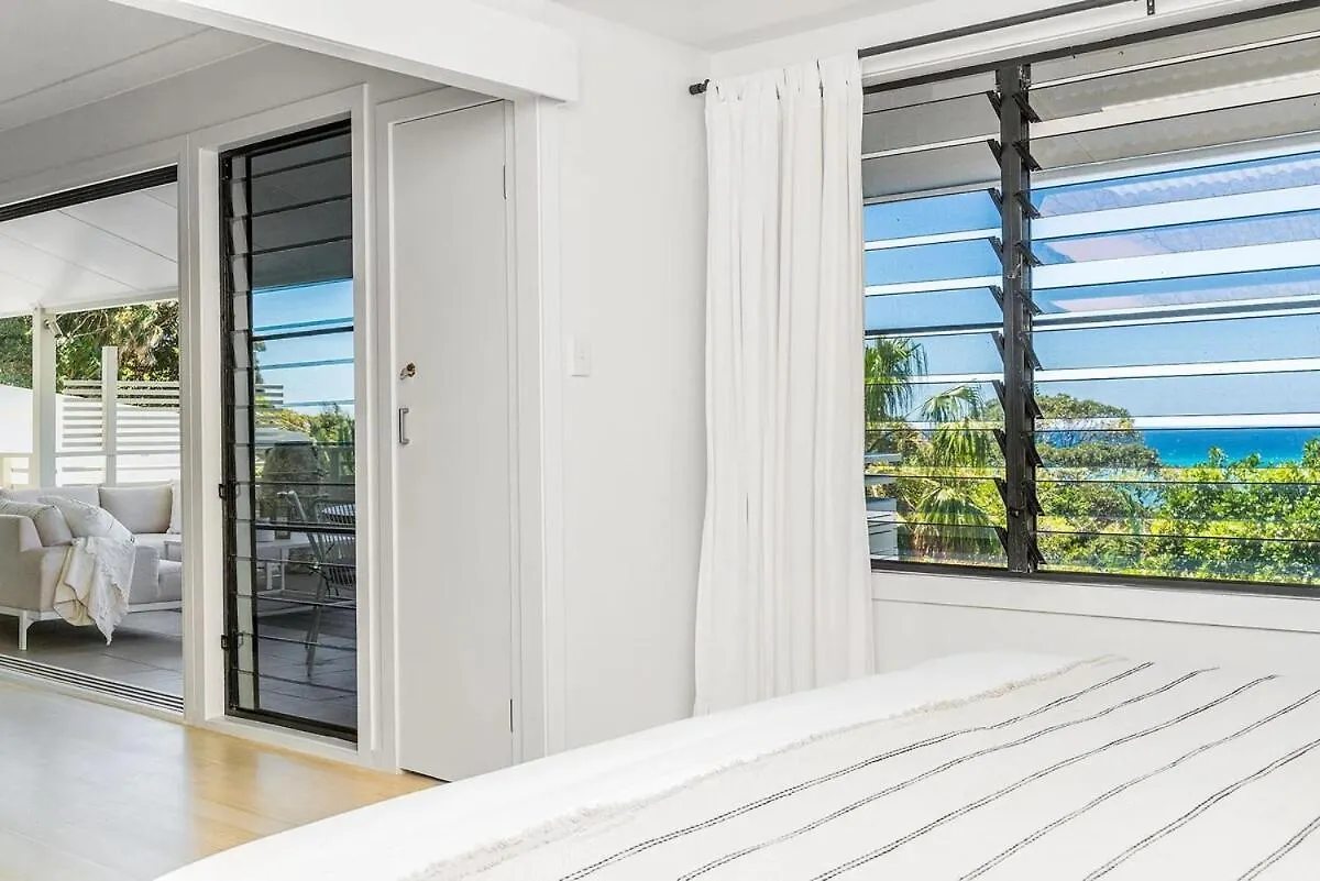 - 14 Palm Valley Drive ביירון ביי