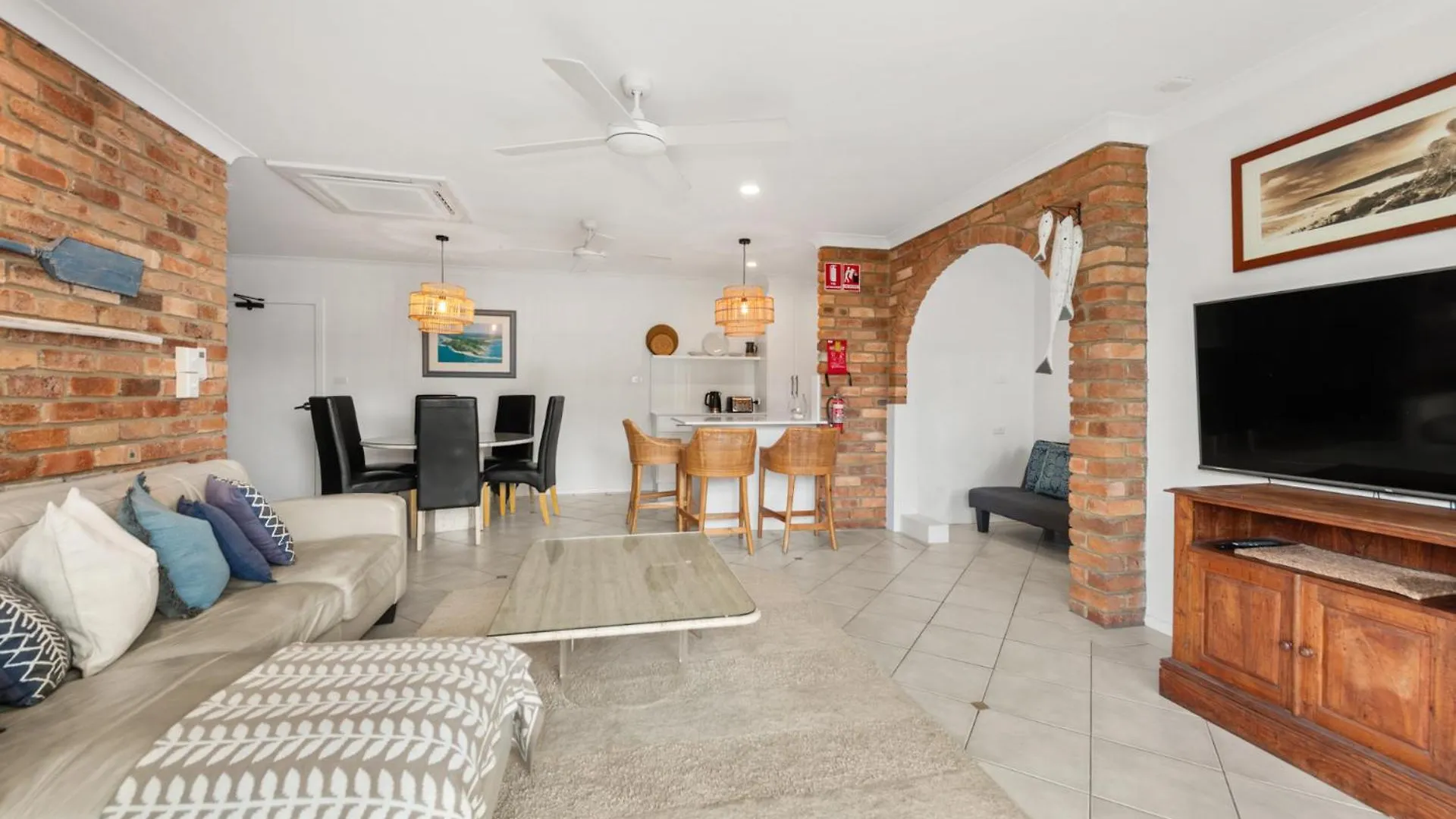 Unit 6 70 Lawson Street - Atlantis Apartament