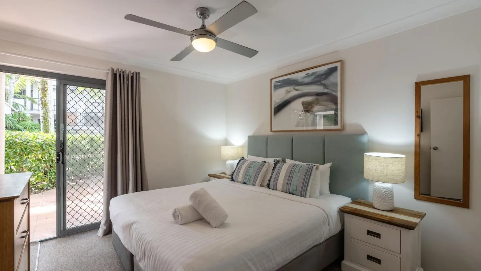 Outrigger Bay Апарт-отель 4*
