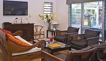 Πανσιόν Aaman & Cinta Luxury