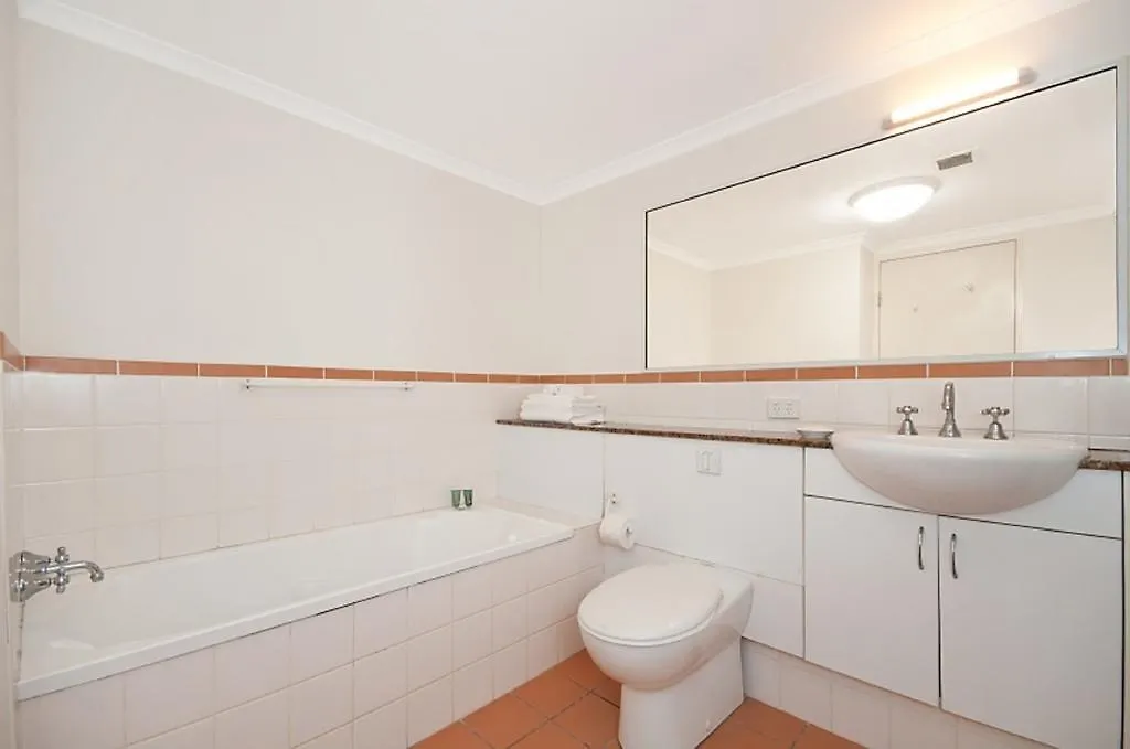 Unit 2 22 Paterson Street, - Solaris * Byron Bay