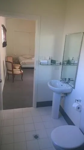 Byron Palms & - Adults Only Bed and Breakfast Μπάιρον Μπέι