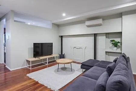 Botanical Byron Butter Factory Appartement