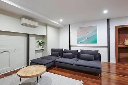 Botanical Byron Butter Factory Appartement