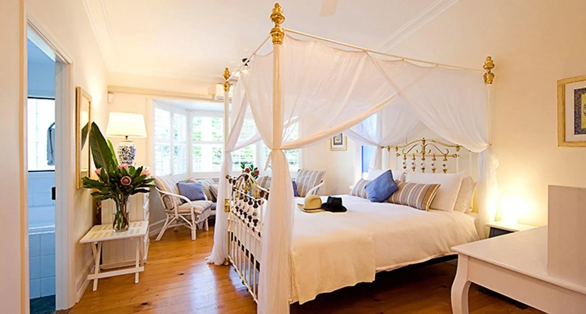 Arcadia House 4*
