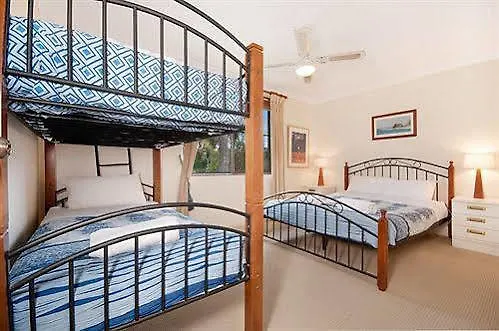 Apartament Unit 6 70 Lawson Street - Atlantis *