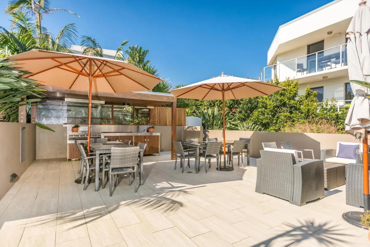 Bayview Beachfront Apartments, In Town Right On The شقة فندقية خليج بيرون