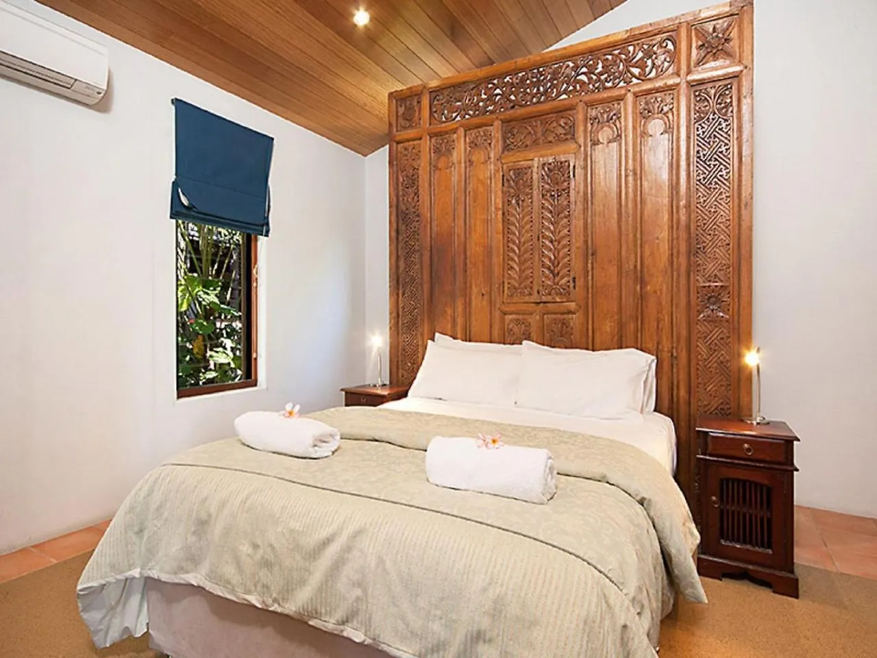 Unit 2 9 Marine Parade, Wategos - Beachbound