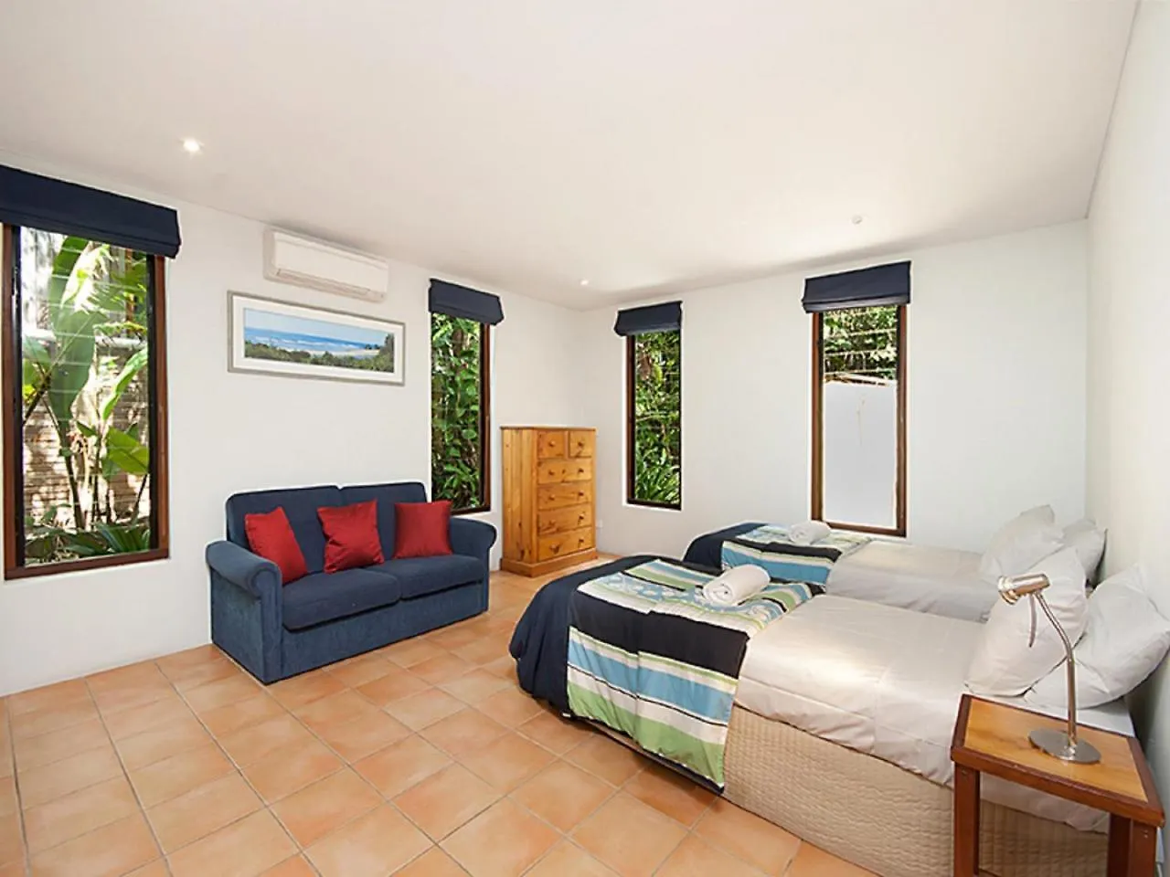 Unit 2 9 Marine Parade, Wategos - Beachbound