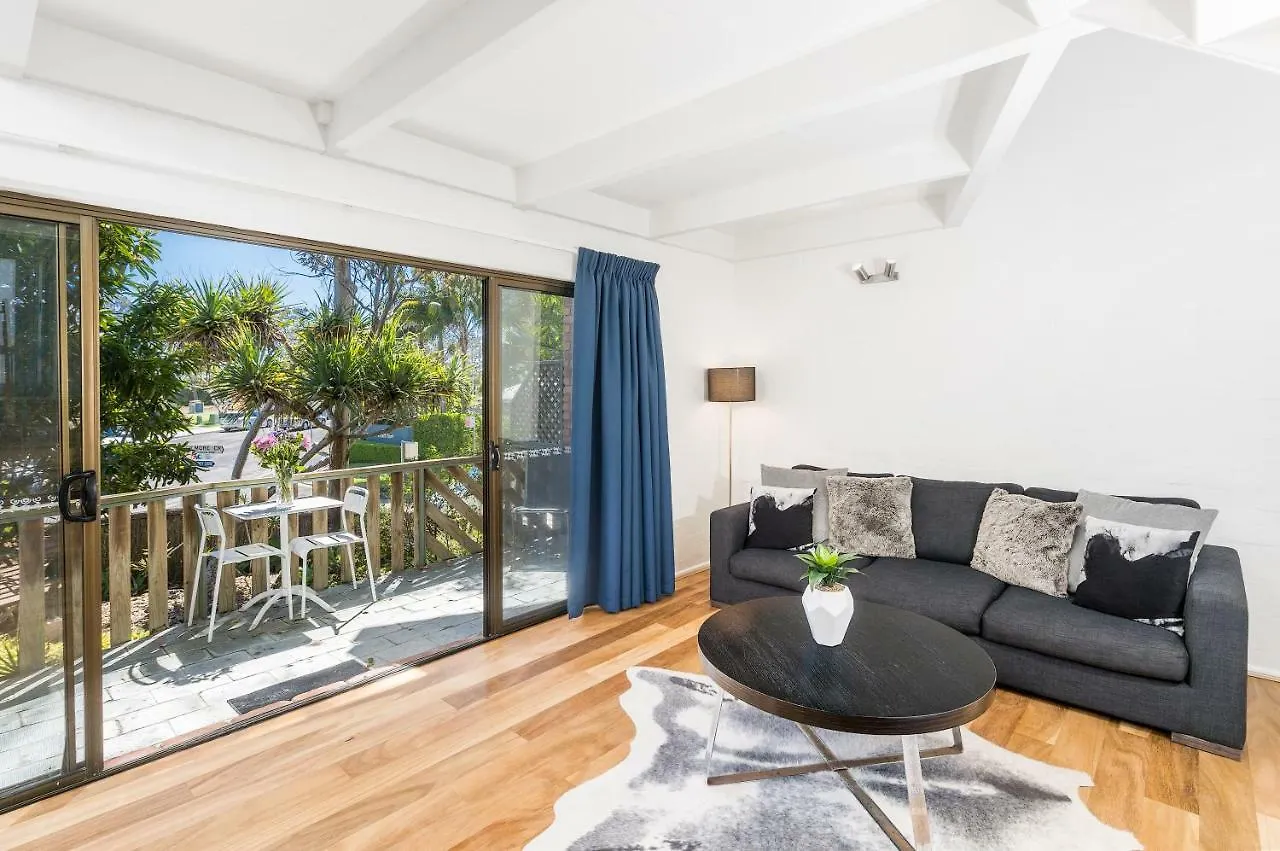 - Balcony On Lawson * Byron Bay