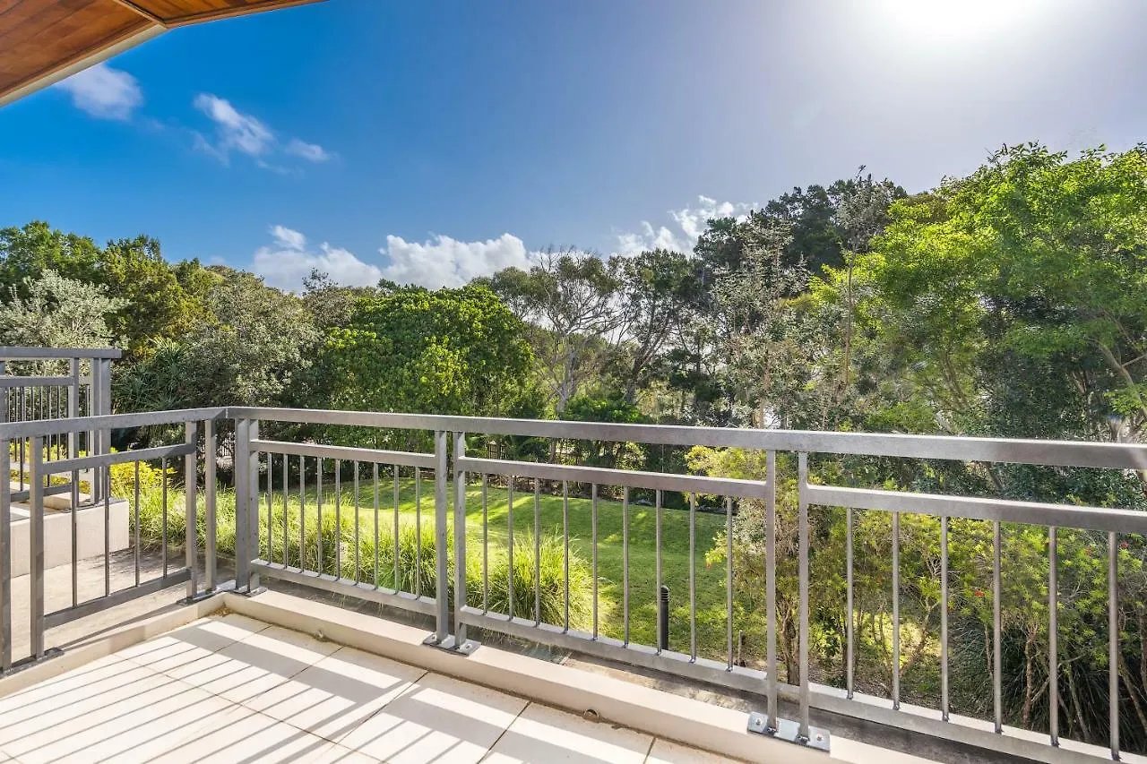 Villa Accom Unit 1 22 Mahogany Drive - House 1 At Vue