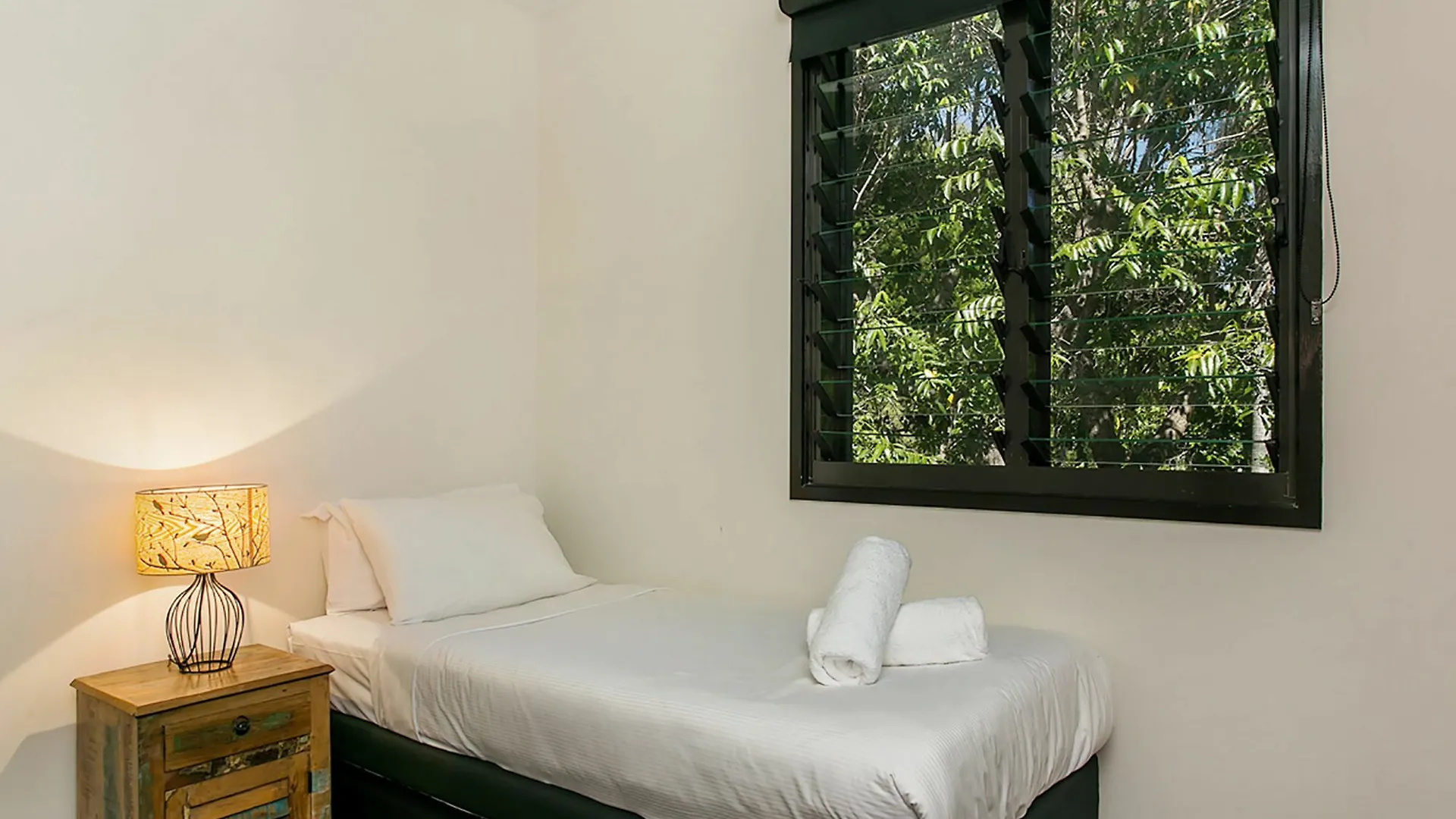 Seaview Sanctuary - Award Winning Architecture