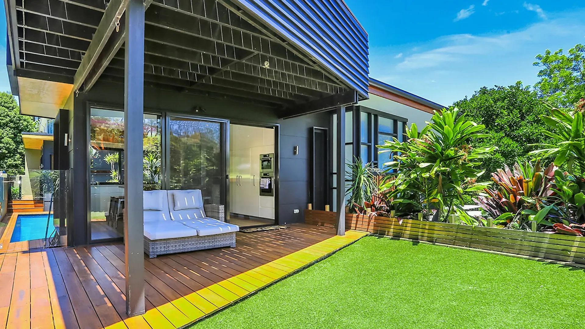 Seaview Sanctuary - Award Winning Architecture Villa