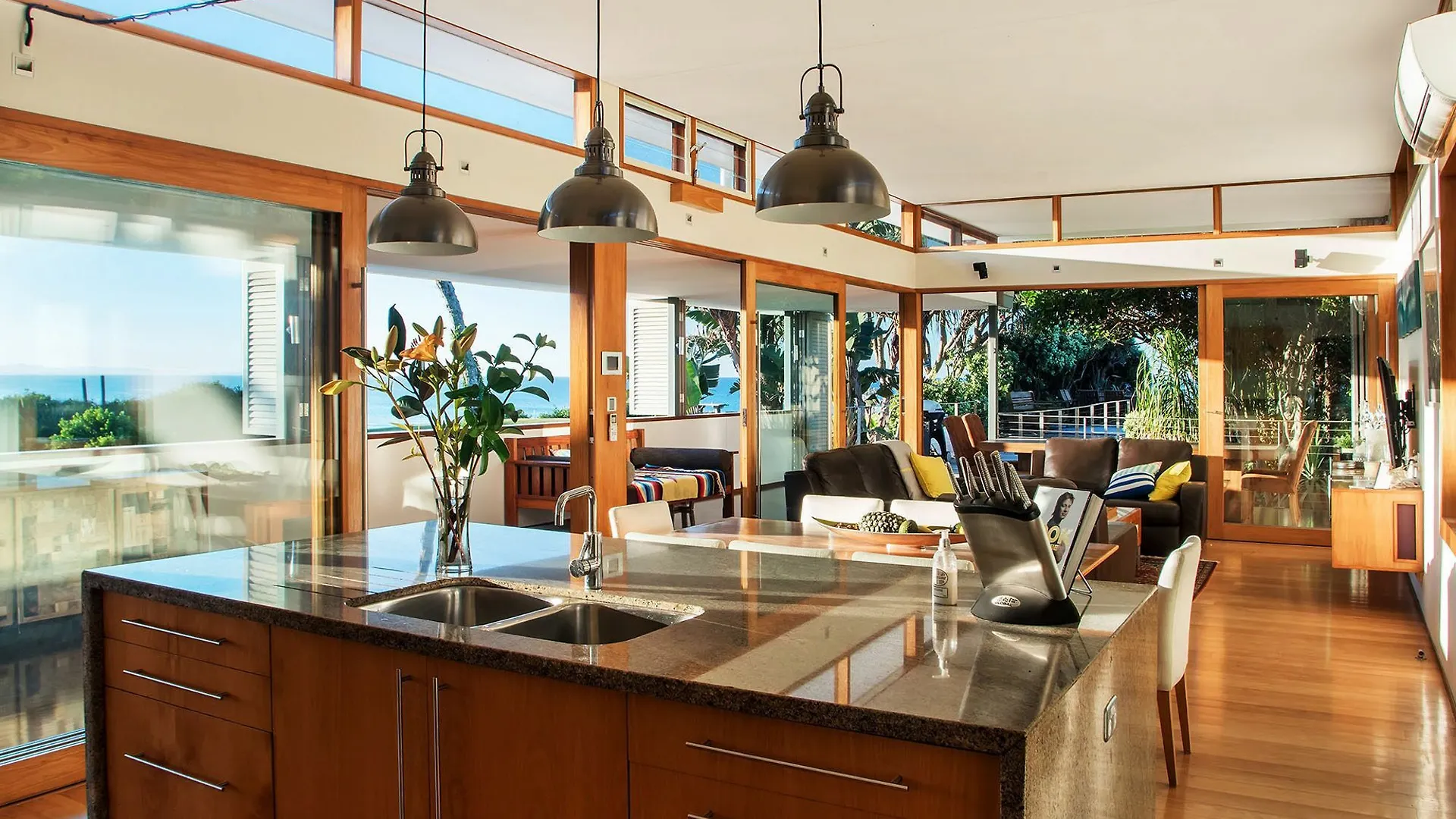 Appartement Beachfront Hideaway - Luxury Right On The *