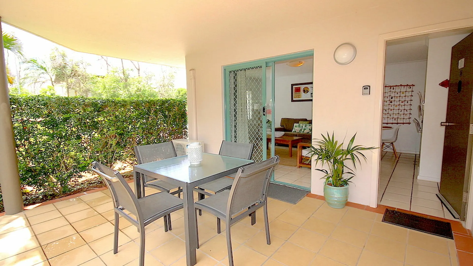Cossies By The Sea 4* Byron Bay